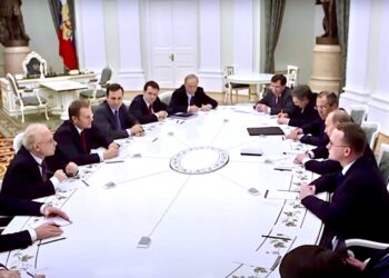 Paktowanie z wrogiem