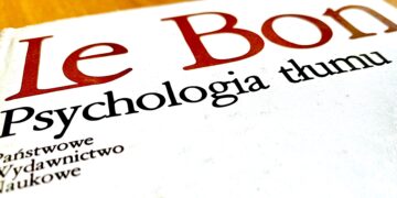 Powstaje jakby zbiorowa dusza