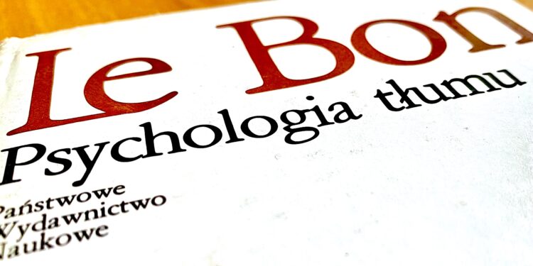 Powstaje jakby zbiorowa dusza