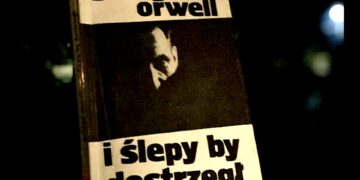 Rodzaj świata subatomowego i nieeuklidesowego