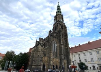 Światło świata i świat światła