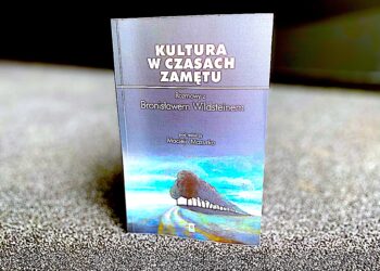 Nuda permanentnego quasikarnawału