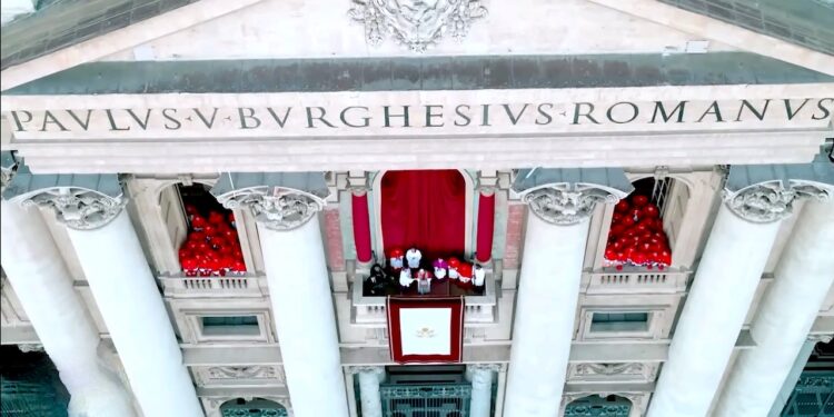 Tu es Petrus – rok temu wybrany został ojciec Robert Prevost – przyjął imię Leon XIV